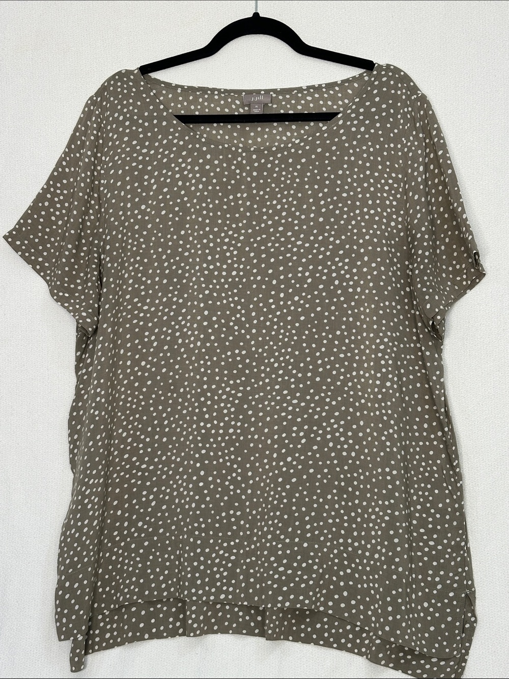 J. Jill Taupe Polka Dot Short Sleeve Top